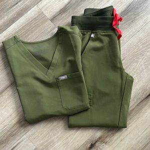 XXS Figs RARE MOSS Catarina top + Zamora jogger set - like new